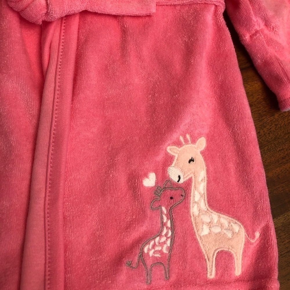 NWT girls Robe. - Picture 2 of 5